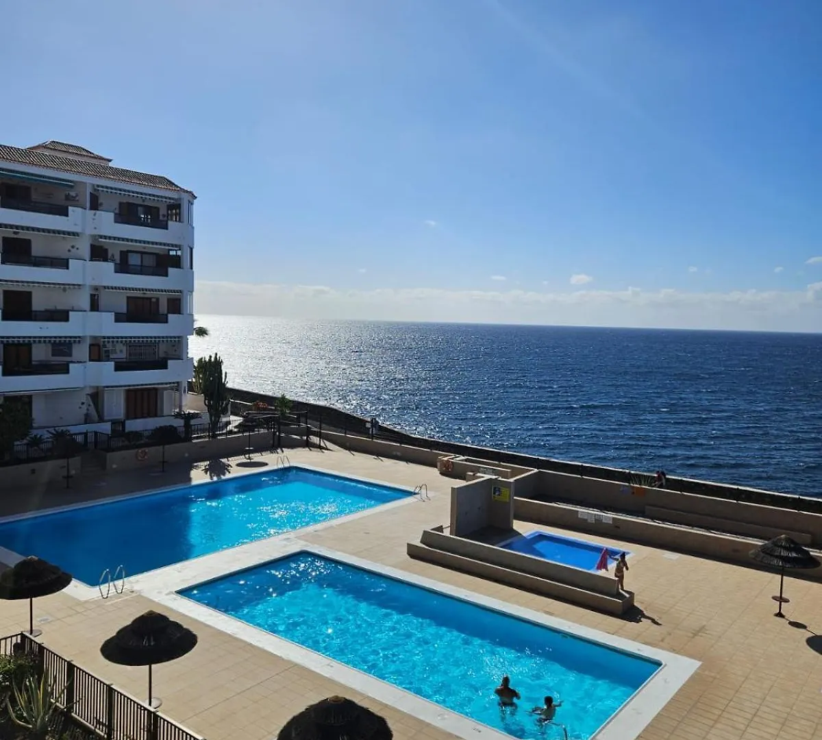 Apartment Mit Poolsicht طوستا ديل سيلونثيو