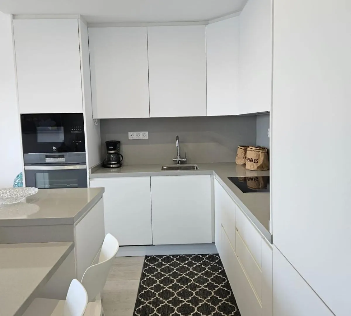 Apartment Mit Poolsicht طوستا ديل سيلونثيو