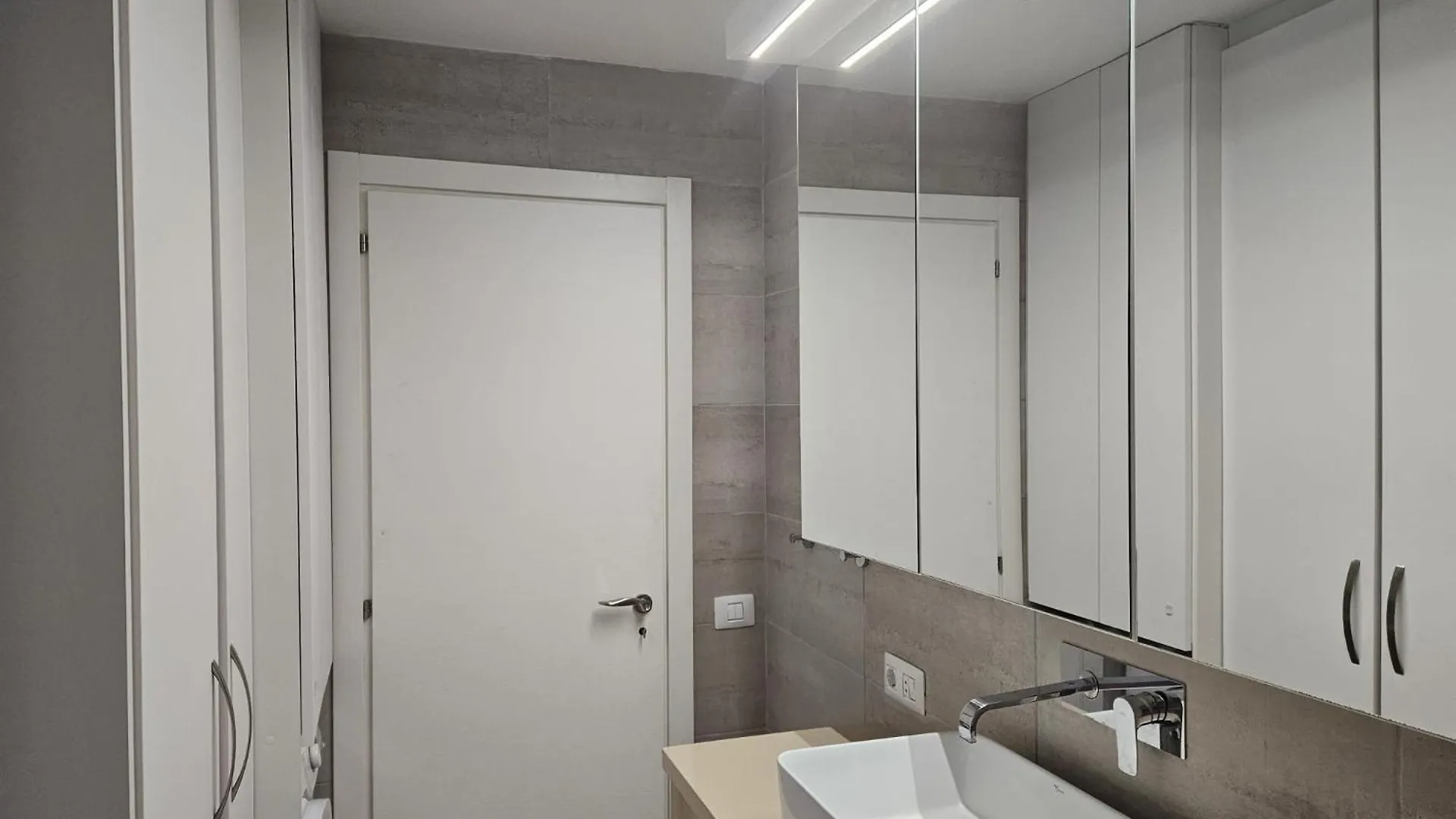 Apartment Mit Poolsicht طوستا ديل سيلونثيو إسبانيا